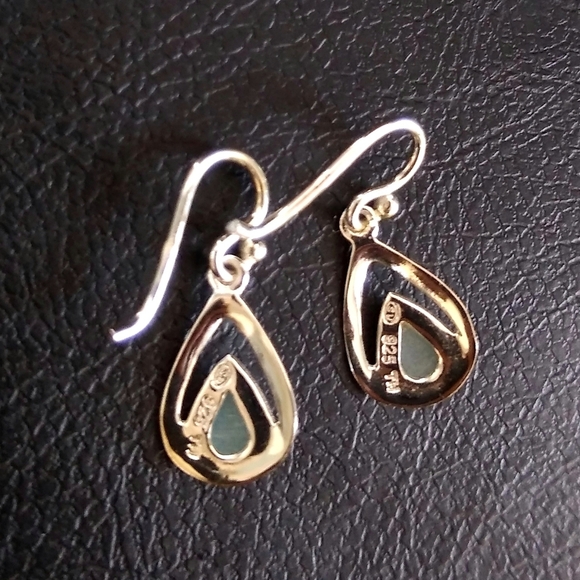 Teardrop double drop sterling silver earrings - Picture 3 of 4